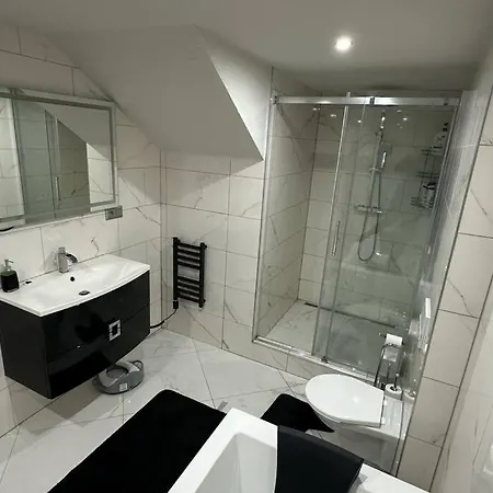 Holiday home Stylish House With Jacuzzi And Sauna *